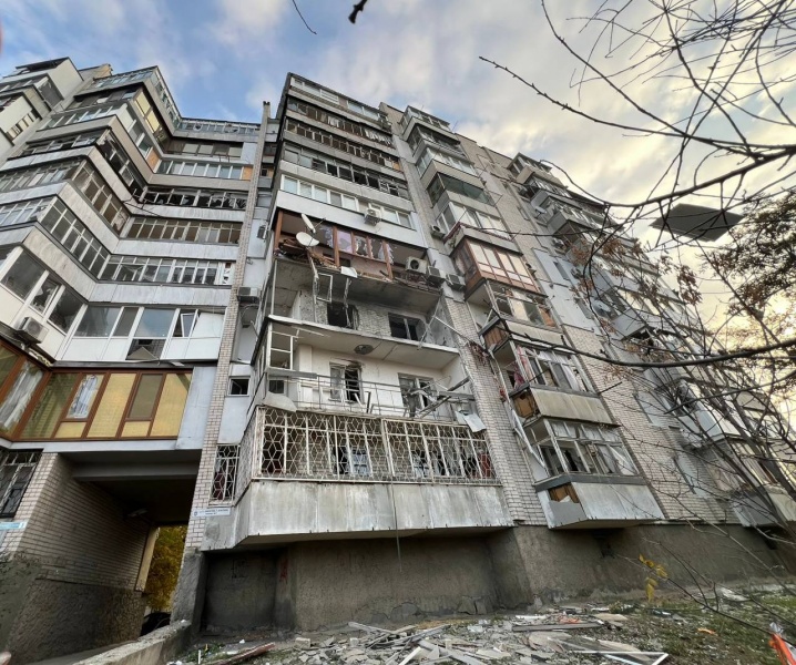 Kherson under massive attack: Dozens wounded, including children