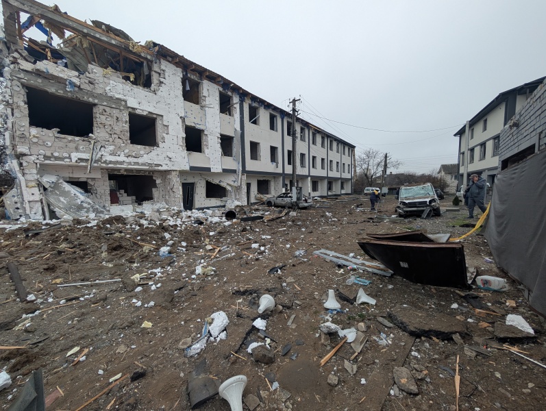 Shattered homes, overturned cars and fire erupting from underground: RBC-Ukraine reports from Kyiv region