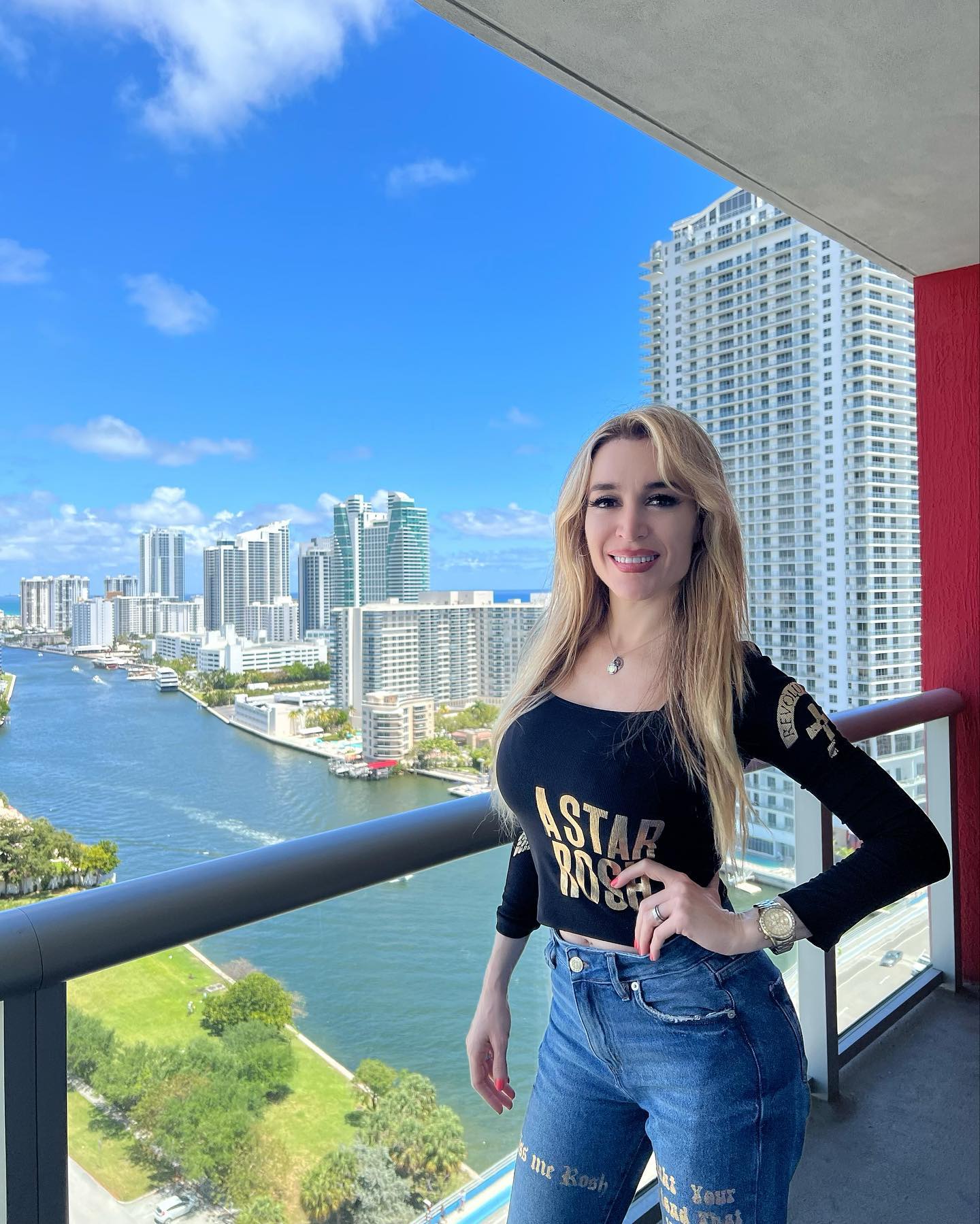 Fatima Flores, Argentina's new President Javier Milei's girlfriend: Photo, video