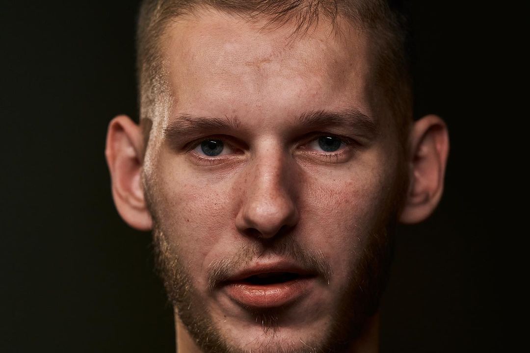 Ukrainian Azovstal defender describes Russian captivity: 'Talked about food every day'