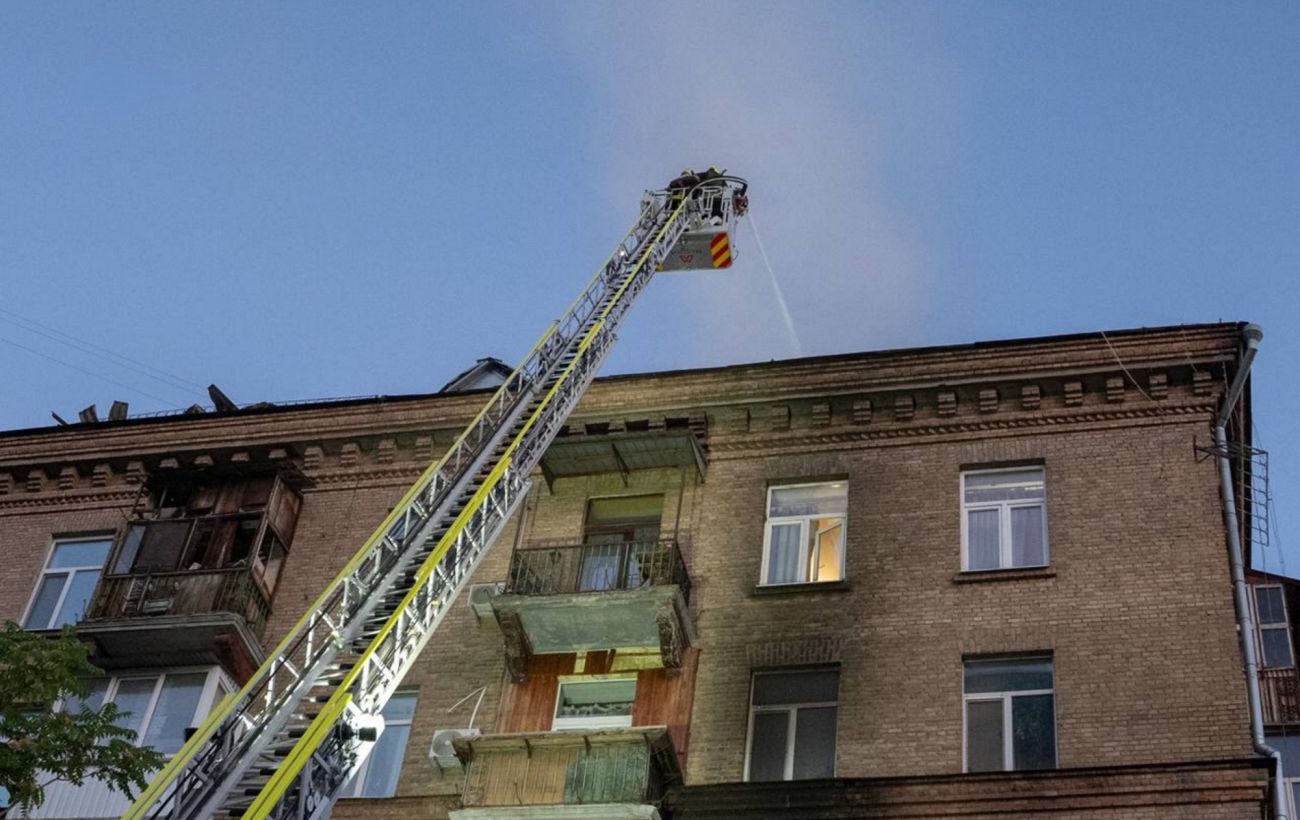 Russian strike hits six-story residential building in Kyiv, one injured