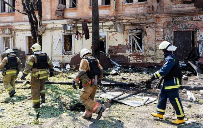 Russia hits Kharkiv with 10 drones, injuring 66, including children