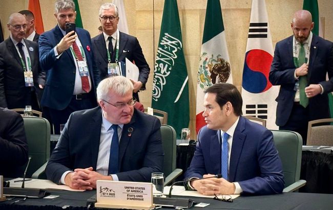 Ukrainian foreign minister discusses ways to force Putin to end the war with Rubio