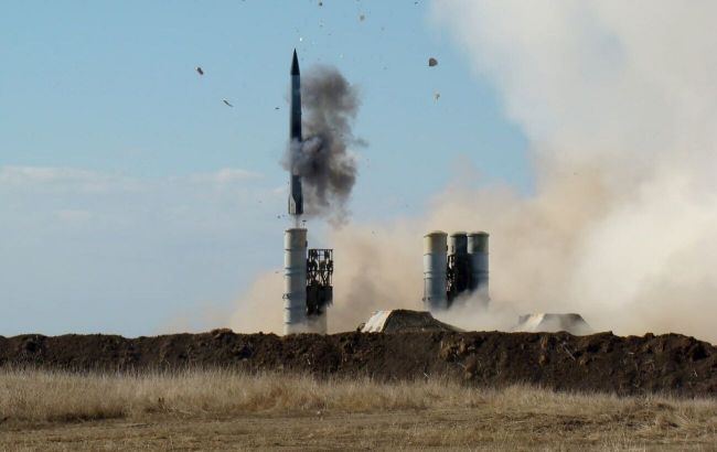 Russia can fire up to 100 ballistic missiles a month, Ukrainian adviser says