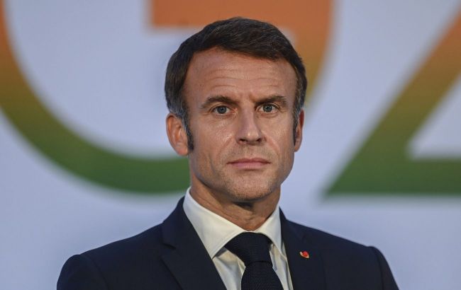 Macron invites Zelenskyy to G7 summit which Trump is expected to attend