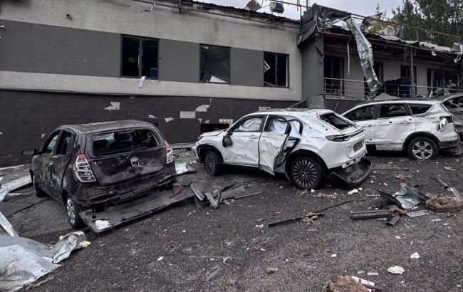 Russian airstrike on Zaporizhzhia leaves 25 injured, including children and baby