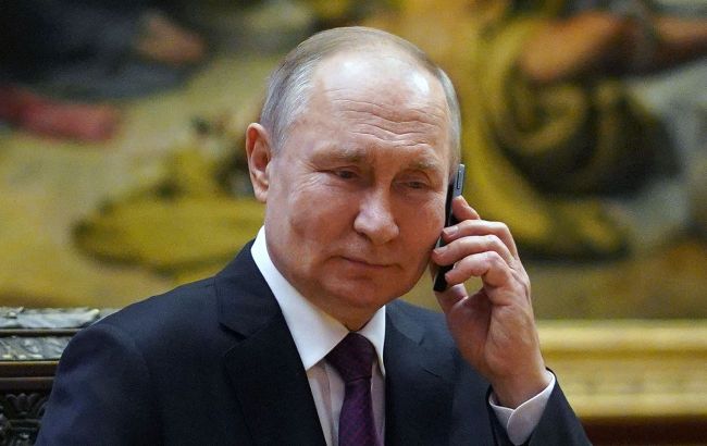 Ukraine cuts secure telephone line with Moscow