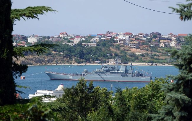 Ukrainian drones penetrate Russian naval bases, leaving Moscow with few options