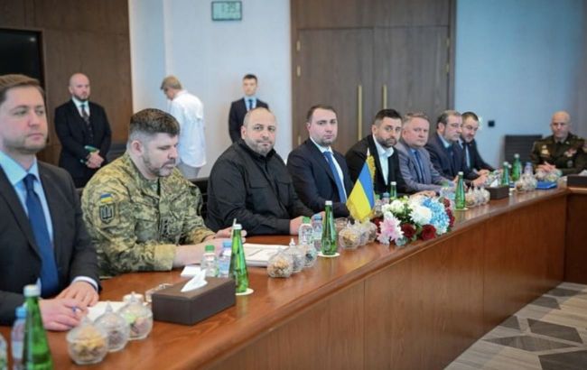 There's progress: New details emerge from Abu Dhabi talks