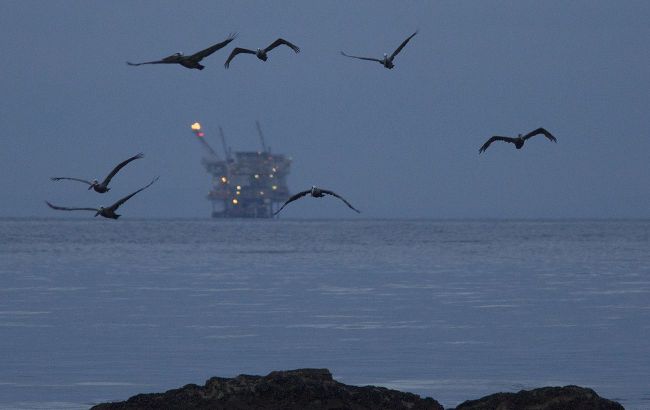 Russian oil price nearly doubles after blockade in Persian Gulf