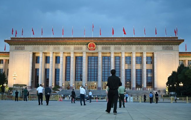 China responds swiftly to new EU sanctions on Russia
