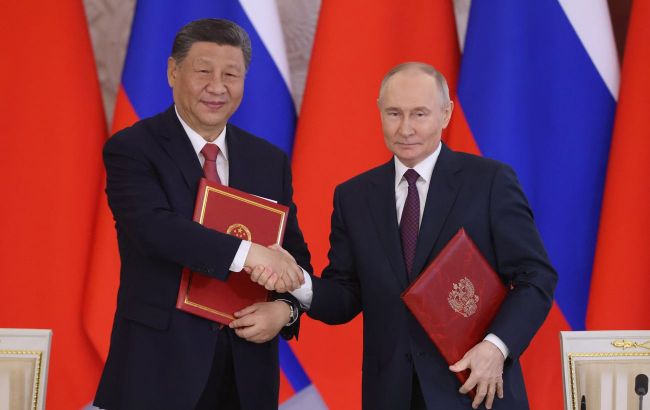 China and Russia back peace in Ukraine but slam US in joint statement