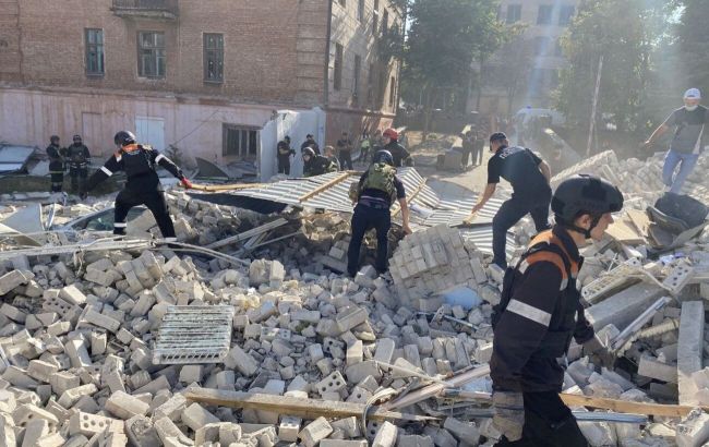 Two more bodies recovered from administrative building rubble in Kryvyi Rih