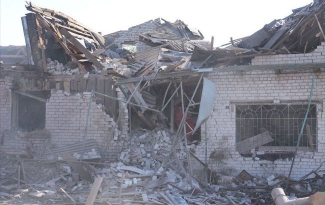 Russia drops three guided bombs on Ukraine's Zaporizhzhia, killing civilians