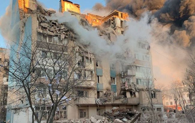 Russia strikes high-rise buildings in Ukraine's Ternopil with Kh-101 missiles, air force says