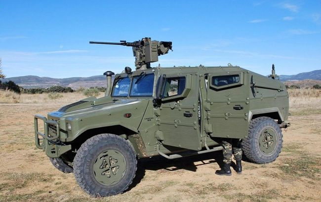 Spain to send 100 VAMTAC armored vehicles to Ukrainian border guards