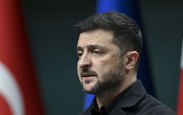 Zelenskyy hints at renewed peace efforts: War must end