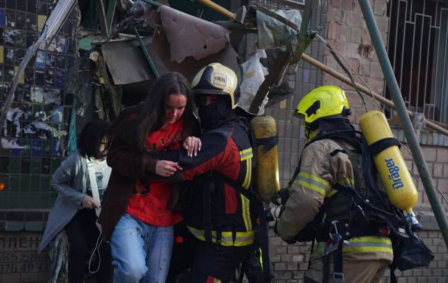 Kyiv hit by Russian strikes: Official photos show aftermath