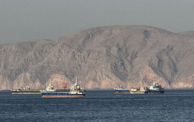 Iran and Oman close to deal on Strait of Hormuz shipping