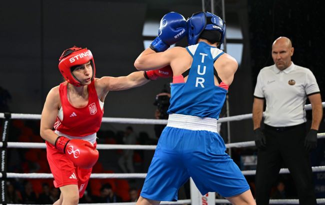 Ukrainian boxer wins team's first silver medal at 2026 European Championships