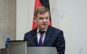 Germany expects Ukraine-Russia peace talks to start soon, minister says