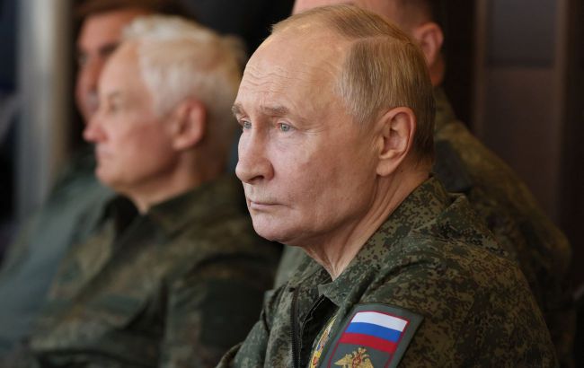 Military spending in Russia jumps almost four times since 2021, intelligence says