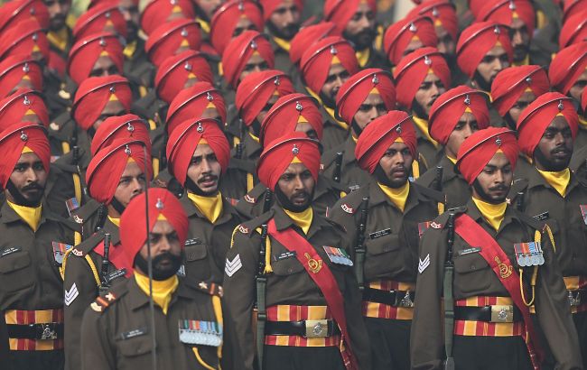 India closes airspace to Pakistani planes