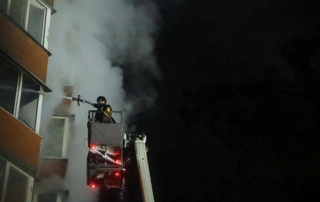 Kyiv hit in morning attack - Houses ablaze and casualties confirmed