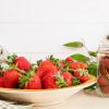 Everyone throws this strawberry part away &mdash; yet it&rsquo;s the healthiest bit