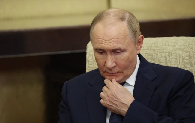 Russian elites could settle 'Putin question' to stop war, official says