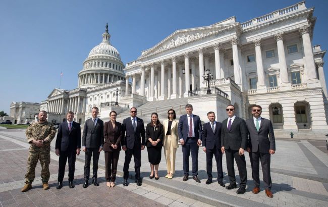 Ukraine briefs US senators in Washington on battlefield situation