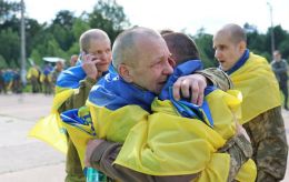 Fresh prisoner swap brings Ukrainian fighters back home