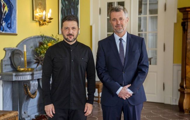 Zelenskyy meets with Danish king to discuss defense and more