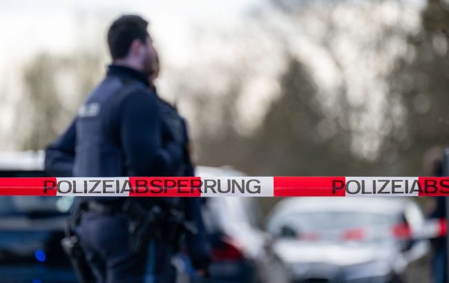 Drying Rhine river exposes unexploded grenade in Germany