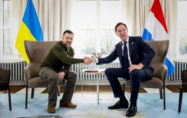 Zelenskyy discusses purchase of US weapons for Ukraine with NATO Secretary General