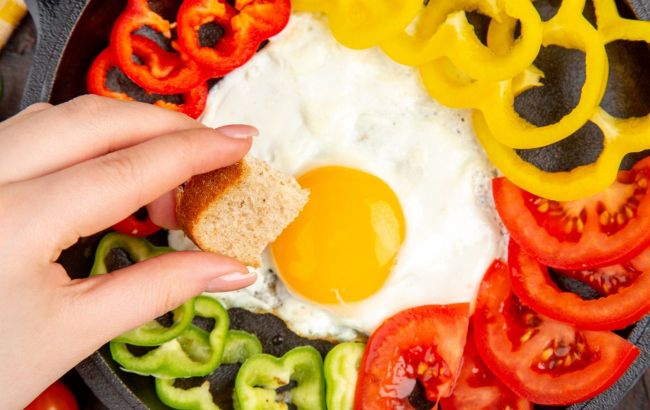 You're eating eggs wrong: Add these 4 foods to unlock more nutrients