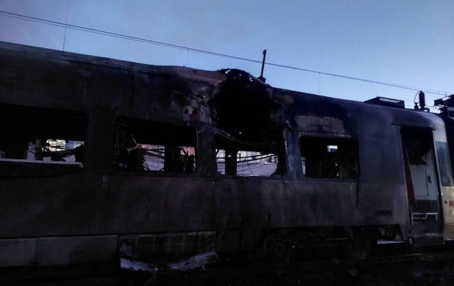 Russia strikes Ukraine's Intercity+ passenger trains: Aftermath revealed