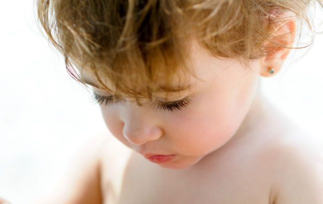 Ear piercing in young children: Risks parents need to know