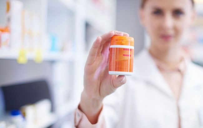 Men&rsquo;s and women&rsquo;s vitamins: Doctor explains key differences