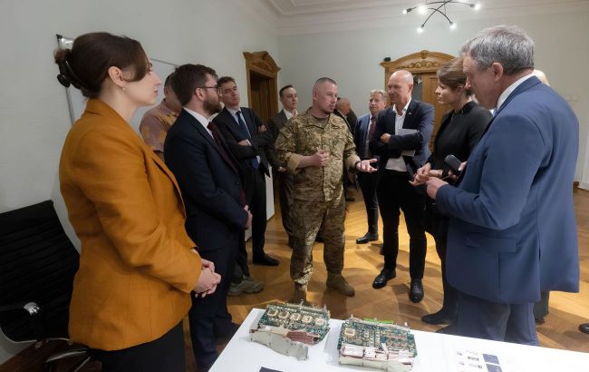 Russian Oreshnik missile launched at Ukraine shows Belarus connection