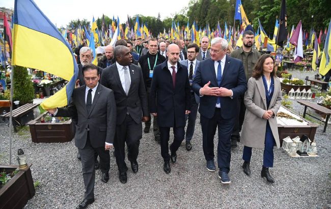 Delegations from 35 countries and EU's chief diplomat arrive in Lviv, Ukraine