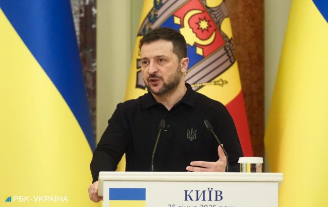 Zelenskyy reacts to US aid suspension for 90 days