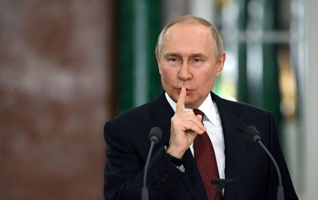 Russia sells off gold at record pace to keep Putin's war funded