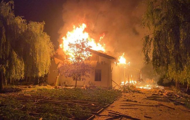 Russia hits Odesa region at night: Summer houses and cars damaged
