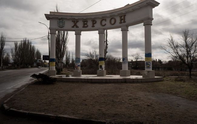 Officials report one killed, several wounded in Russian shelling of Kherson region