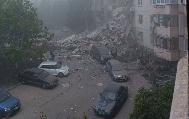 Explosions in Belgorod: Entrance to multi-story building collapsed