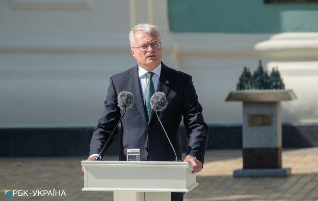 President of Lithuania arrives in Kyiv