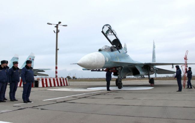 Strike reported on airfield in Crimea