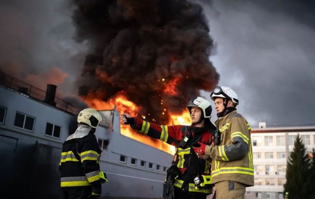Russian strike destroys warehouse owned by Zelenskyy's former media empire