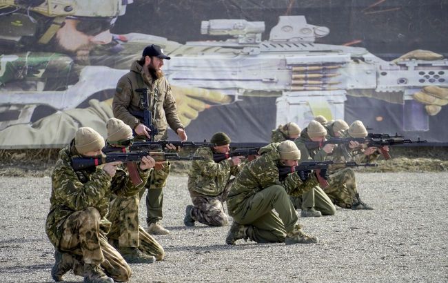 Russia preparing for war with NATO, could happen within 10 years, Estonian intelligence warns